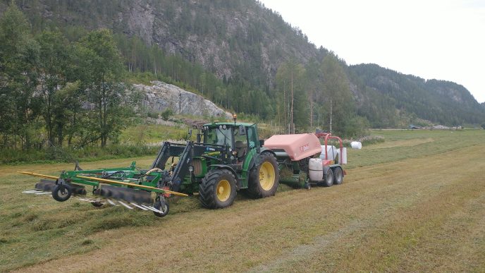 Olmhus rundballepresse